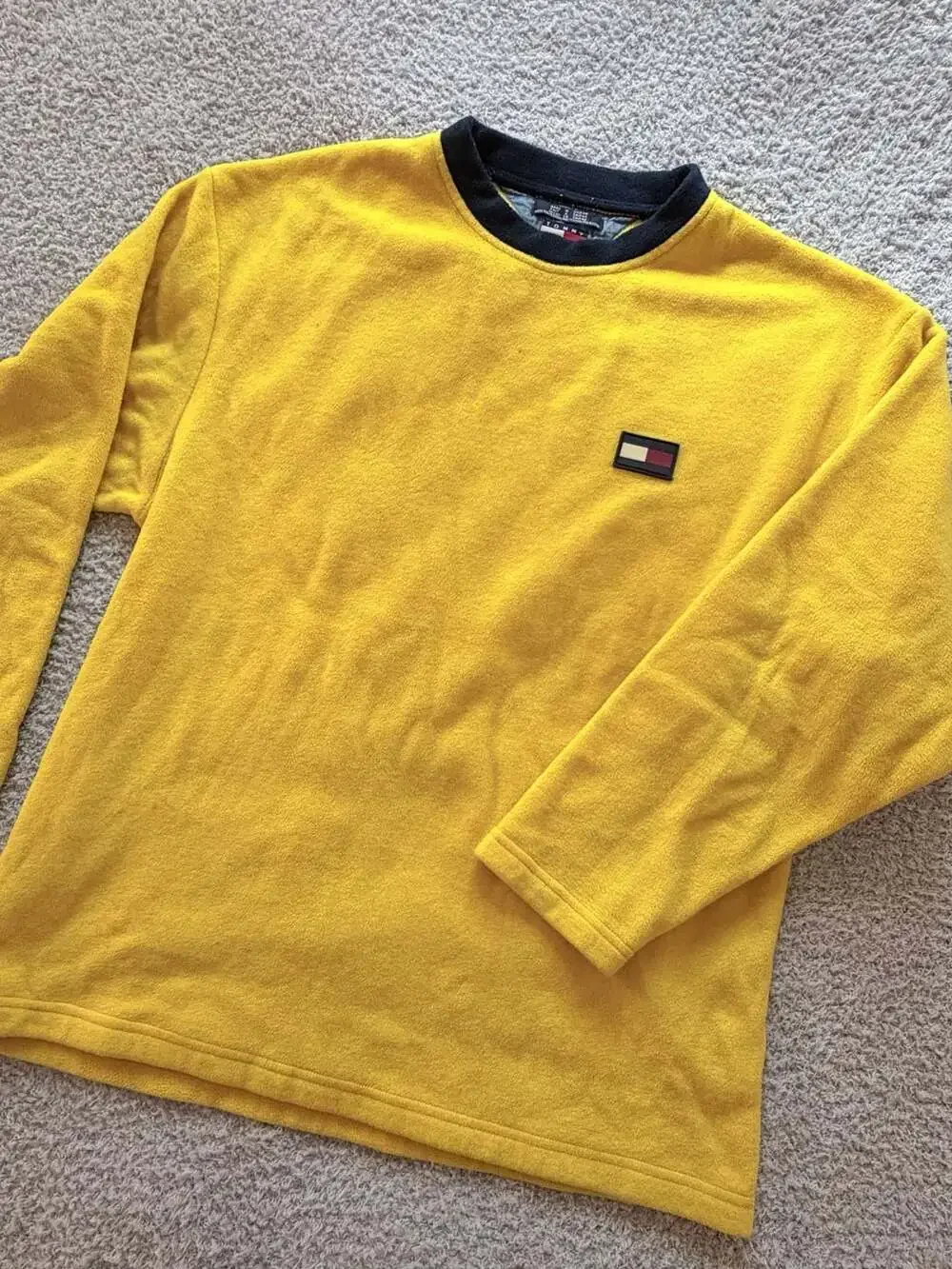 Vintage Yellow Tommy Hilfiger Tommy Jeans Sweater Men's Size Large